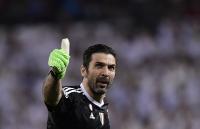 މެންޗެސްޓާގެ ދެ ކްލަބުން އަހަރެން ބޭނުންވި: ބުފޮން