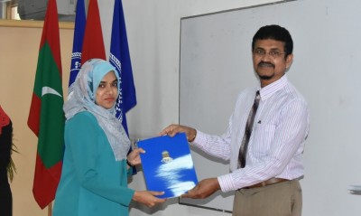 ގައުމީ ޔުނިވަސިޓީގެ ސްކޮލަޝިޕް 24 ދަރިވަރަކަށް، ޝަހީދު އެވޯޑް ހަތް ދަރިވަރަކަށް!