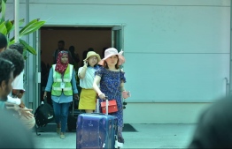 އިމަޖެންސީގައި ޖެއްސި މޯލްޑިވިއަން ފްލައިޓުގެ ކްރޫއަށް ތައުރީފު