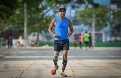 ކުޑަހުސެން ފަސް ދުވަސް ތެރޭ ފަސް މެރެތަން ފުރިހަމަކޮށްފި!