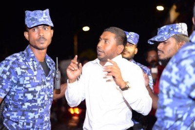 މަހްލޫފް ހައްޔަރުކުރީ އަމުރަށް ނުކިޔަމަންތެރިވެގެން: ފުލުހުން