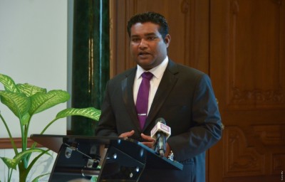 އާންމުން ފަނޑިޔާރުންނަށް ތައުރީފު ކުރުމުގެ ބަދަލުގައި ޖަހާނީ ހަޖޫ: ފައިސަލް