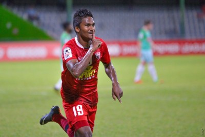 ގްރީން ބަލިކޮށް، ޓީސީން ފުރަތަމަ ބުރު ތިން ވަނައިގައި ނިންމާލައިފި