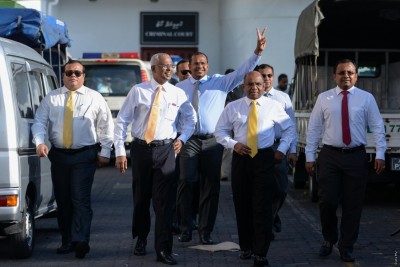 ވަކީލަކު ހަމަޖައްސަން 12 މެމްބަރުންނަށް 10 ދުވަސް ދީފި