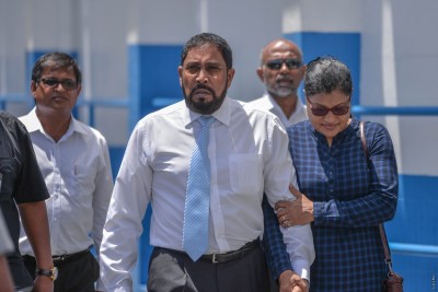 ގާސިމް ރާއްޖެ ގެނެސްދޭން ފުލުހުންގެ ކިބައިން އެދިއްޖެ