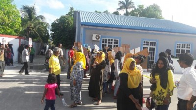 ރައީސް ޔާމީން ވަޑައިގަތުމުން ކުރި މުޒާހަރާގައި ވިލިނގިލިން މީހަކު ހައްޔަރުކޮށްފި