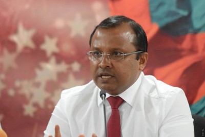 ރިޔާޒް އަނެއްކާ ވެސް ފުލުސް އޮފީހަށް ހާޒިރުވާން އަންގައިފި