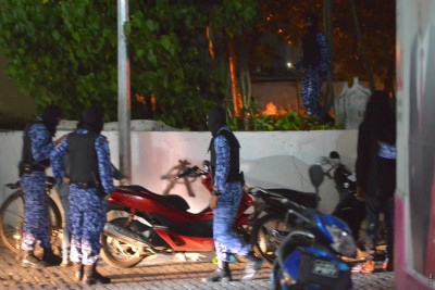 މާލޭގައި ތިން ބިދޭސީއަކު މާރާމާރީ ހިންގައިފި