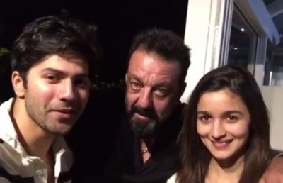 ސަންޖޭ ދަތާއި ވަރުން ދަވަން ވެސް ރާޖަމޯލީގެ "އާރްއާރްއާރް" އަށް؟