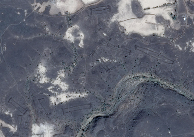 ސައުދީ އަރަބިއާގެ ސަހަރާގައި ގަލުން ހަދާފައިވާ ގޮތް ނޭނގޭ 'ގޭޓު'ތަކެއް