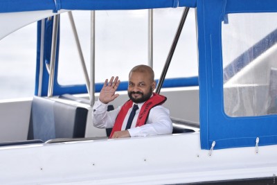 ފާރިޝް ގޭބަންދަށް ދޫކޮށްލުމުން ރައީސް ޔާމީނަށް މައުމޫނުގެ ޝުކުރު