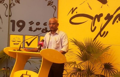 ކޮމިޝަންތައް ހެދީ މުއައްސަސާތަކަށް އިތުބާރުނުކުރާތީ: ރައީސް