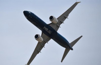 ބޯއިން 737 ގެ ބޯޓެއް ކުއްލި ހާލަތުގައި ޖައްސައިފި