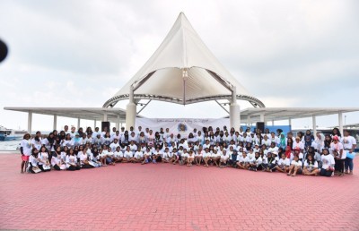 "ބްރޭކް ދަ ބެރިއާ" ފެތުމުގައި ފަސްޓްލޭޑީ ބައިވެރިވެވަޑައިގެންފި