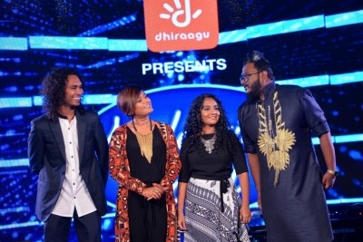 މިފަހަރުގެ އައިޑޮލް ހަތަރު ޖަޖުން، އާ އަންހެން ހޮސްޓަކަށް ޝައިނާ