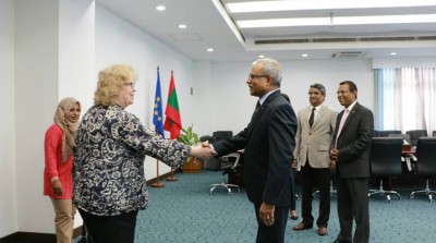 އީޔޫގެ ވަފުދާ ފޮރިން މިނިސްޓަރު ބައްދަލުކުރައްވައިފި