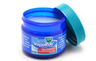 އަރާމުކޮށް ނިދާލަން ވިކްސް ބާމް ބޭނުންކުރެވިދާނެ