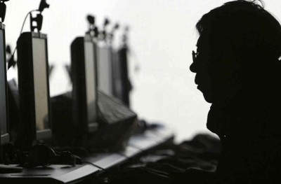 އިންޓަނެޓާއި ފޯނު ކެނޑިއްޖެ ނަމަ އިނގިރޭސި ވިލާތުގެ ބައެއް ކުންފުނިތަކުން ވަގުތުން ބަދަލު ދެނީ