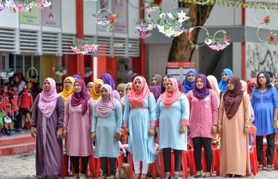 ޓީޗަރުންގެ ހުރީ ޝަކުވާ، ހައްލު ކޮން އިރަކުން؟