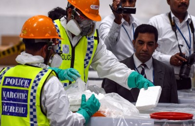 ސިރިސޭނާގެ ހާޒިރުގައި 800 ކިލޯގެ ޑްރަގު ނައްތާލައިފި