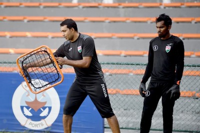 އަތޮޅު ތެރޭ ޓީމުތަކުގެ ކީޕަރުންނަށް ފުރުސަތު އެބައޮތް: އަސްލަމް