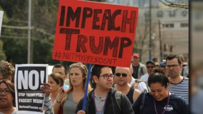 އަހަރެއްހާ ދުވަހުގެ ތެރޭގައި ޓްރަމްޕް މަގާމުން ދުރުކުރާނެ ކަމަށް އެމެރިކާގެ ޕްރޮފެސަރަކު ވިދާޅުވެއްޖެ