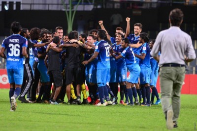 ޓީސީ ބަލިކޮށް، ނިއުއިން ލީގު ޗެމްޕިއަންކަން ހޯދައިފި