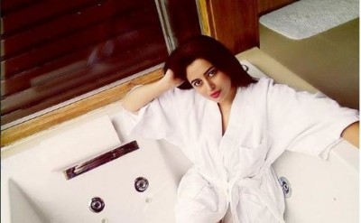 ''މޭ އައި ކަމް އިން މެޑަމް؟'' ގެ ތަރި ނީހާ ޕެންސޭ ރާއްޖޭގައި