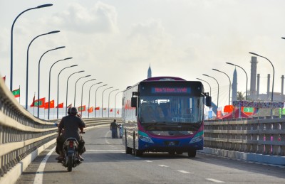 ފެރީ ޓާމިނަލާއި ސެނަހިޔާ ކައިރީގައި ބަސް ސްޓޮޕް ހަދަނީ