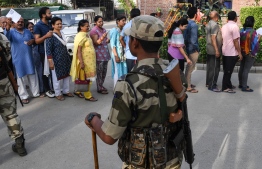 މަސް ދުވަހަށް ދެމިގެންދާ އިންޑިއާގެ އިންތިޚާބުގައި ވޯޓުލާން ފަށައިފި