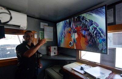 ގަވާއިދާ ހިލާފުވާ ބިދޭސީން ފޮނުވާލެވެންދެން ބައިތިއްބާނެ ސެންޓަރެއް ހުޅުވައިފި