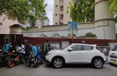 ޒިކްރާ މިސްކިތް ހަދަން ހަވާލުކުރީ ގާނޫނާ ހިލާފަށް، އެއްބަސްވުން ބާތިލްކުރަނީ