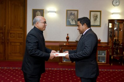 ޚާރިޖީ ގުޅުމަށް ބުރޫ އަރާ ފަދަ ލިޔުމެއް ޝާއިއުކުރި މައްސަލަ ބަލަނީ