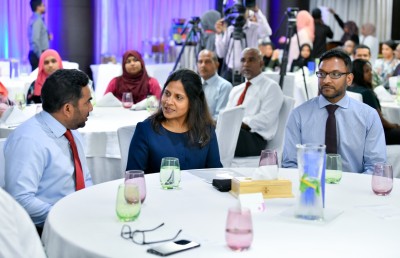 ނަފްސާނީ މައްސަލަތައް ބައްޔެއްގެ ގޮތުގައި ނުބަލާތީ ހައްގުތައް ގެއްލޭ: ފަސްޓް ލޭޑީ ފަޒްނާ