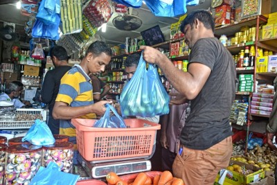 ވިޔަފާރިކުރުމުގައި ފައިސާ ބޭނުންކުރާ ގޮތާ ބެހޭ ދިރާސާއެއް ކުރަނީ