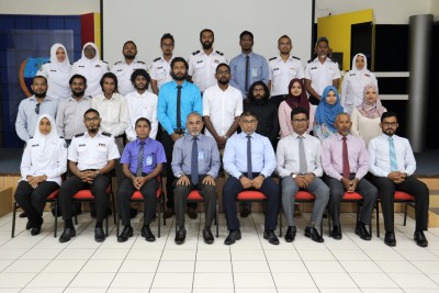 ނަޒާހަތްތެރިކަމާއެކު ކަސްޓަމްސް ބްރޯކަރުންގެ މަސްއޫލިއްޔަތު އަދާކުރެއްވުމަށް ކޮމިޝަނާ ޖެނެރަލް އިލްތިމާސްކުރައްވައިފި