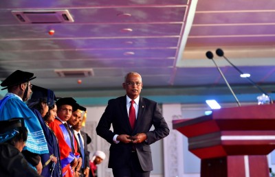 ދިވެހިންގެ ހާލު ބައްލަވަން ރައީސްގެ މަންދޫބެއް ލަންކާ އަށް