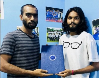 ޔޫތު ޗެމްޕިއަންޝިޕްގެ އެންމެ މޮޅު ކުޅުންތެރިޔާ ނިއުއަށް ސޮއިކޮށްފި