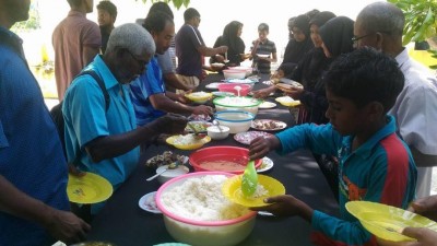ކަމަދޫ ރައްޔިތުންގެ ހިތްހެޔޮކަމަށް އެތައްބައެއްގެ ތައުރީފު، އެރަށުން ފެނުނީ ނަމޫނާއެއް