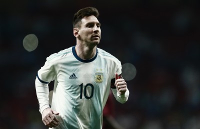 މެސީ އަށް ފާޑުކިޔަނީ ބޭއިންސާފުން: ސިމިއޯނީ