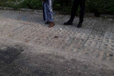 ދުވަސްވީ މީހެއްގެ ގައިގައި ސައިކަލުން ޖެއްސުމަށްފަހު ޒުވާނަކު ފިލައިފި