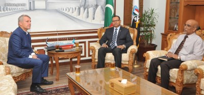 ޖަރުމަން ސަފީރާ ޑިފެންސް މިނިސްޓަރު ބައްދަލު ކުރައްވައިފި