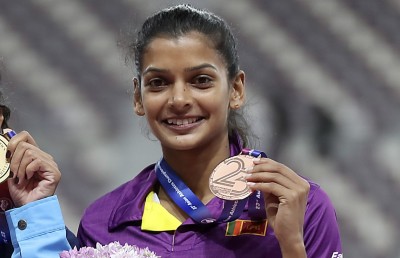 ހަމަލާގެ ހިތާމަތަކުގެ ތެރެއިން ލަންކާ އަށް މެޑެއްޔެއް!