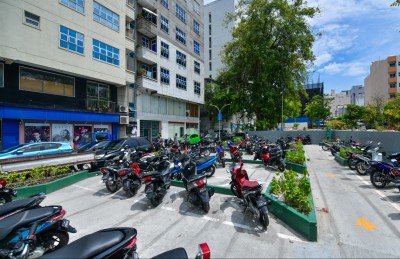 މާލޭގައި ފީ ދައްކައިގެން ނޫނީ ޕާކުނުކުރެވޭ ގޮތް ހަދަނީ