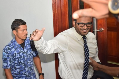 އަދީބް ހުށަހެޅި މައްސަލަ ބާތިލުކޮށްދޭން ދައުލަތުން އެދިއްޖެ