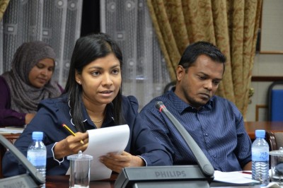 އަންހެނުންގެ ހައްގުގައި ކޯޓުތަކުން ތެދުވުމަށް ރޮޒައިނާ ގޮވާލައްވައިފި