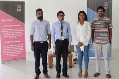 ސްޕޯޓްސް ކޯޕަރޭޝަންގެ "މައިލްސް ފޯ ސްމައިލްސް"އަށް އިތުރު ތިން ޕާޓްނަރުން