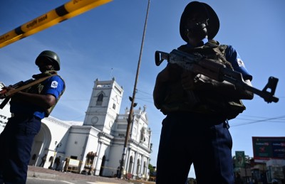 ފައްޅި އަށް ދިން ހަމަލާ އިން އާއިލާއެއް ސަލާމަތްވީ ކިރިޔާ