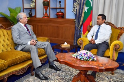 ރައީސްގެ އަރިހަށް ޕާކިސްތާނު ސަފީރު ވަދާޢީ ޒިޔާރަތް ކުރައްވައިފި