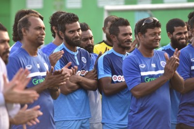 ނިއުގެ ކެޕްޓަނަކަށް ދަގަނޑޭ، ވައިސް ކެޕްޓަނުންނަށް ސެންޓޭއާއި އަކޫ